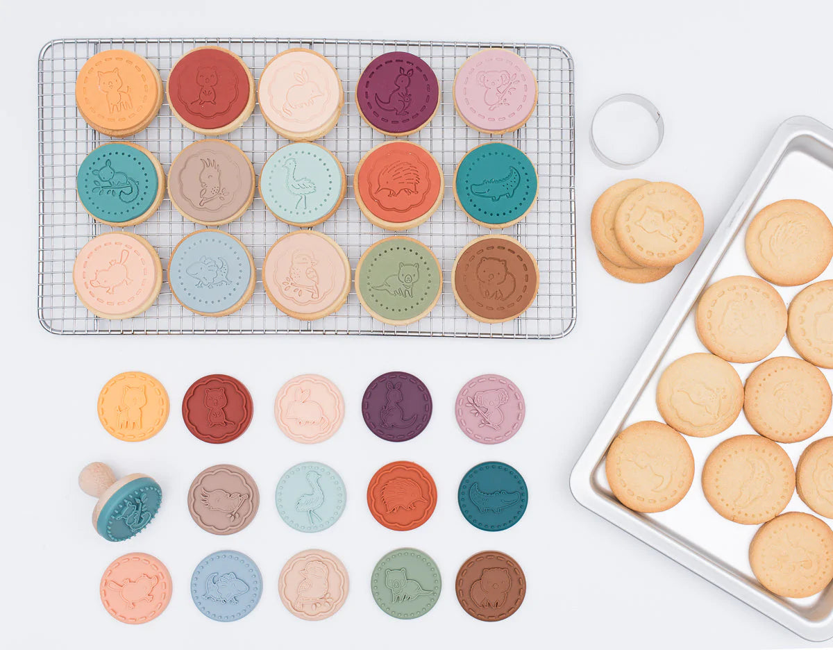 We Might Be Tiny - Stempels Australië