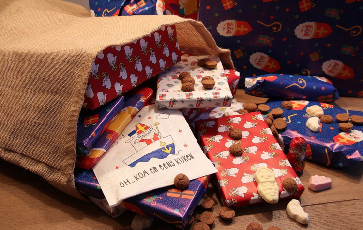 gevulde zak met cadeautjes vanaf 50 euro
