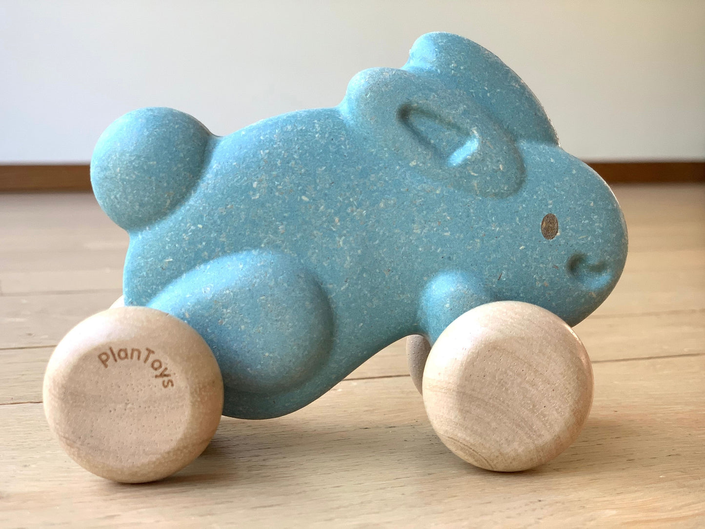 PlanToys - Push Along Bunny - Blue